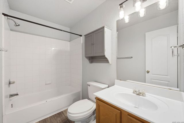 5434 Spring Walk, San Antonio, TX 78247