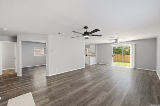 5434 Spring Walk, San Antonio, TX 78247