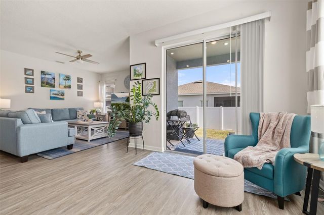 367 AUGUST FERN LOOP, Mount Dora, FL 32757