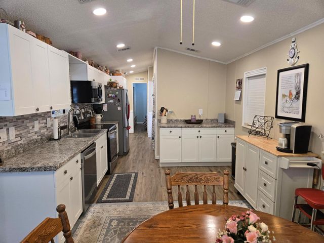 12240 SE 138th Boulevard 225, Okeechobee, FL 34974