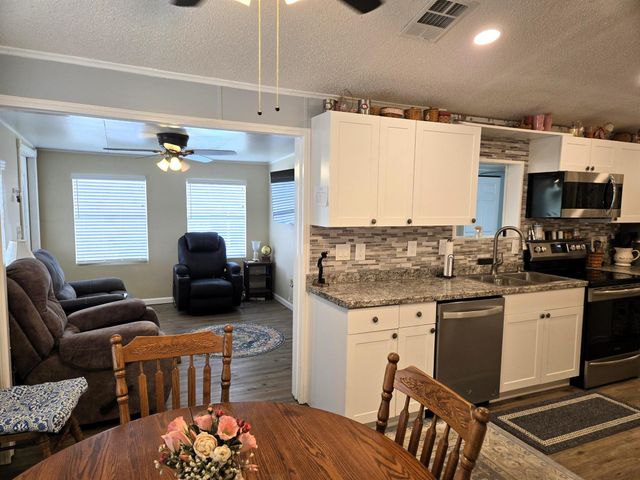 12240 SE 138th Boulevard 225, Okeechobee, FL 34974