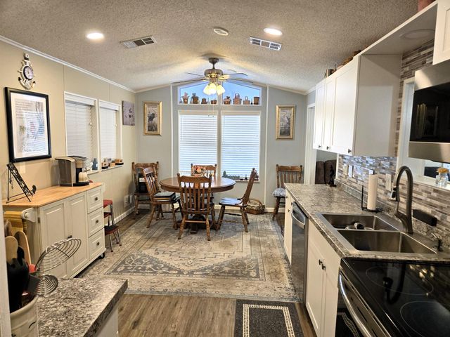 12240 SE 138th Boulevard 225, Okeechobee, FL 34974