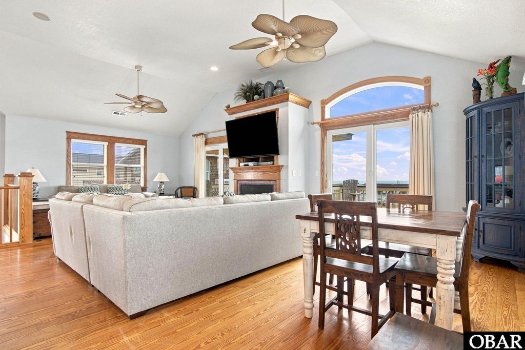 Image 7 of property listing at 8020 S Old Oregon Inlet Road, Nags Head, NC 27959