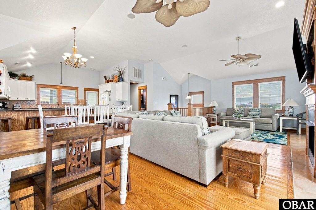 Image 8 of property listing at 8020 S Old Oregon Inlet Road, Nags Head, NC 27959