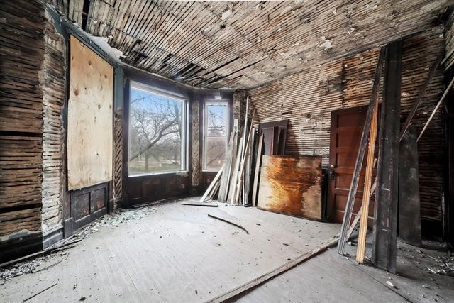 5930 S King Drive, Chicago, IL 60637