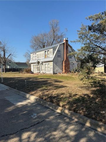 1212 East 28th Street, Bryan, TX 77803
