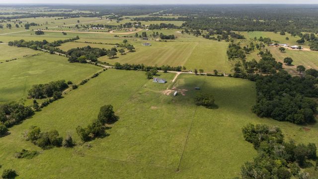 32123 A Howell Road, Waller, TX 77484