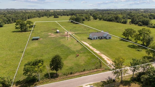 32123 A Howell Road, Waller, TX 77484