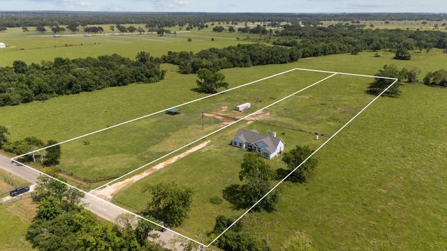 32123 A Howell Road, Waller, TX 77484