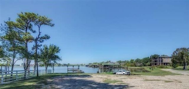 217 Cherry Tree, Livingston, TX 77351