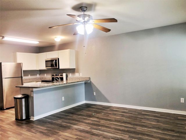 217 Cherry Tree, Livingston, TX 77351