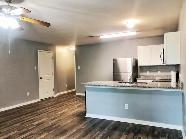 217 Cherry Tree, Livingston, TX 77351