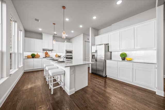 911 Park Vista Drive, Justin, TX 76247