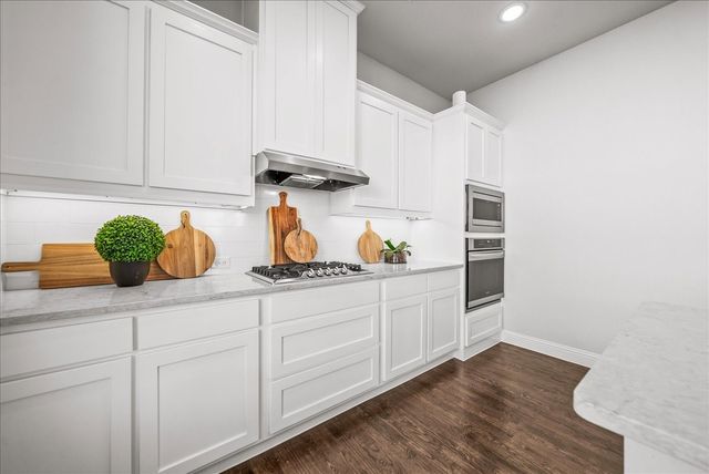 911 Park Vista Drive, Justin, TX 76247