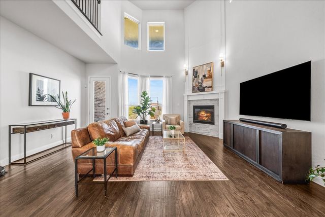 911 Park Vista Drive, Justin, TX 76247