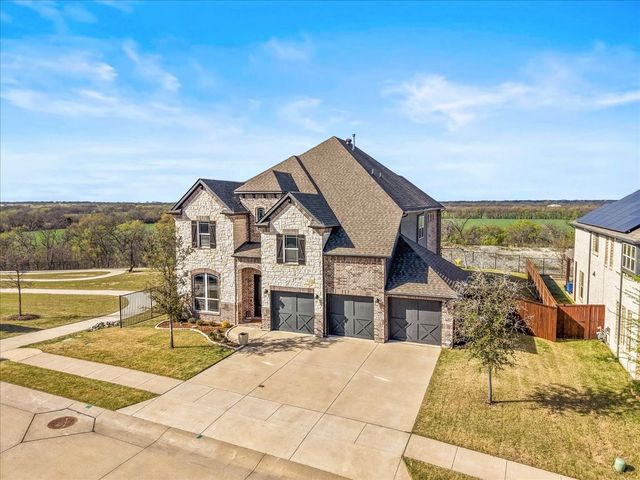 911 Park Vista Drive, Justin, TX 76247