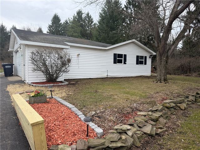 10806 Tuttle Drive, Caton, NY 14830