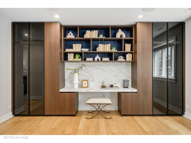 220 S Green Street 4S, Chicago, IL 60607