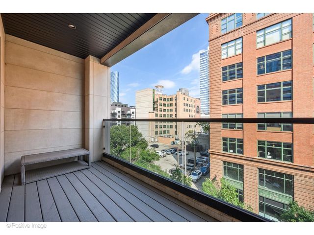 220 S Green Street 4S, Chicago, IL 60607