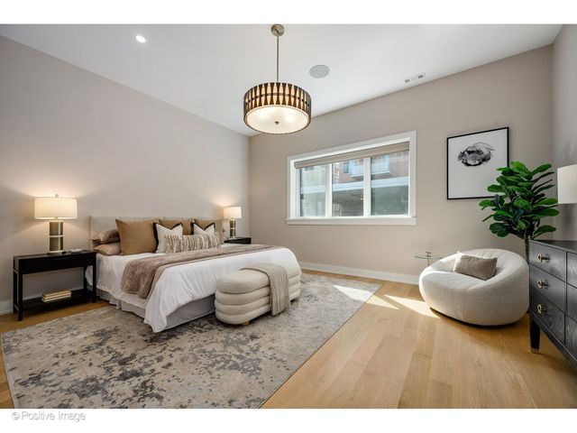 220 S Green Street 4S, Chicago, IL 60607