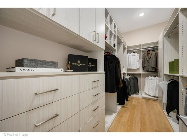 220 S Green Street 4S, Chicago, IL 60607