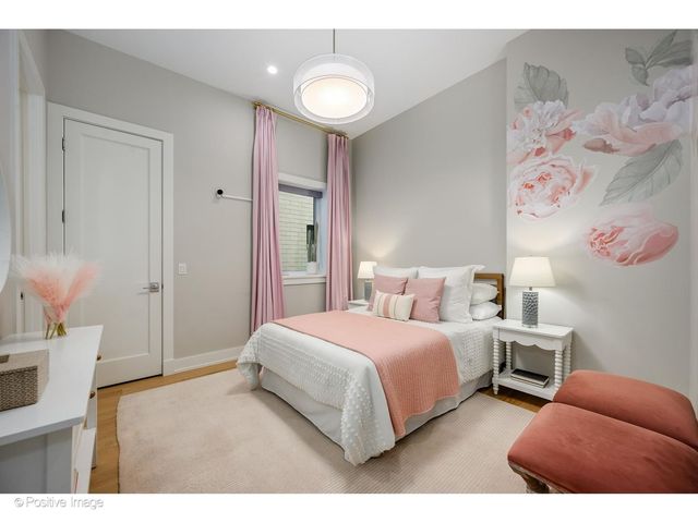 220 S Green Street 4S, Chicago, IL 60607