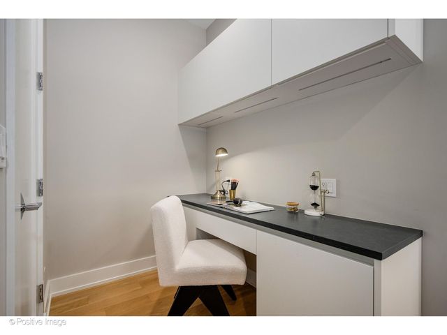 220 S Green Street 4S, Chicago, IL 60607