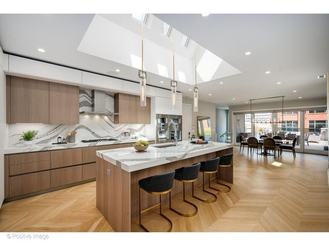 220 S Green Street 4S, Chicago, IL 60607