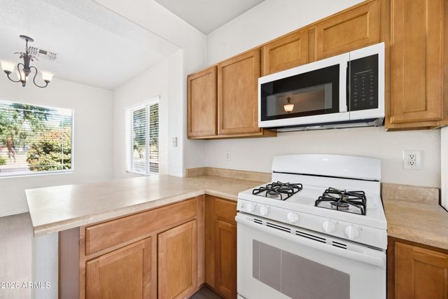 9365 W Milkweed Loop, Phoenix, AZ 85037