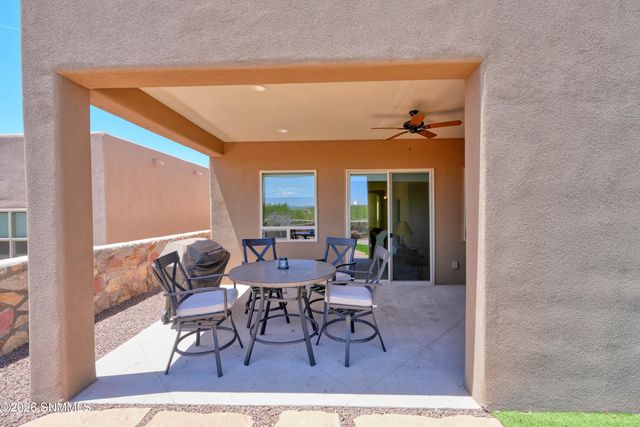 8021 Willow Bloom Circle, Las Cruces, NM 88007