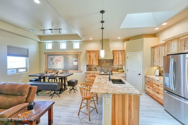 8021 Willow Bloom Circle, Las Cruces, NM 88007
