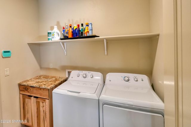 8021 Willow Bloom Circle, Las Cruces, NM 88007