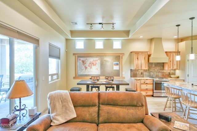 8021 Willow Bloom Circle, Las Cruces, NM 88007