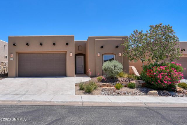 8021 Willow Bloom Circle, Las Cruces, NM 88007