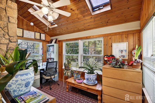 10 North Drive, East Brunswick, NJ 08816