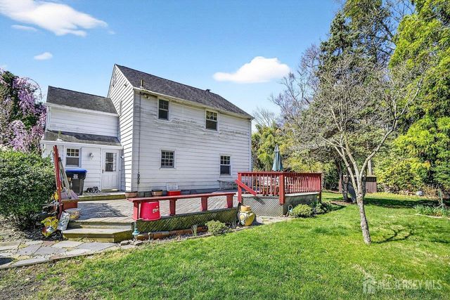 10 North Drive, East Brunswick, NJ 08816