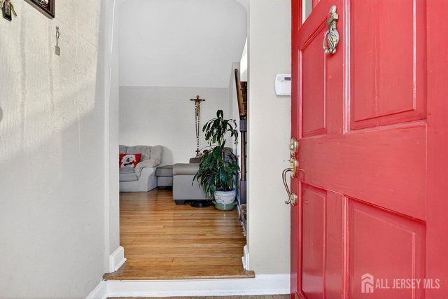 10 North Drive, East Brunswick, NJ 08816