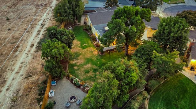 8421 Hollins Ct, Sacramento, CA 95826