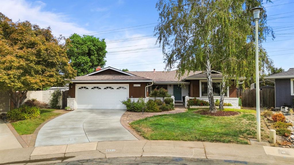 8421 Hollins Ct, Sacramento, CA 95826