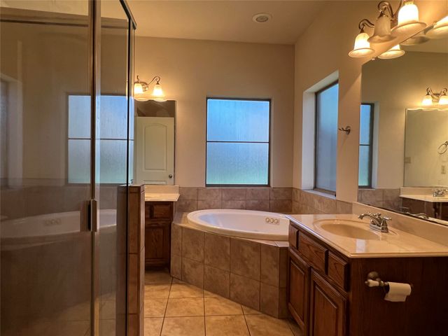 10625 Braewood Drive, Fort Worth, TX 76131
