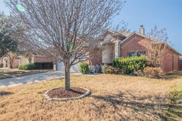 10625 Braewood Drive, Fort Worth, TX 76131