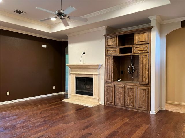10625 Braewood Drive, Fort Worth, TX 76131