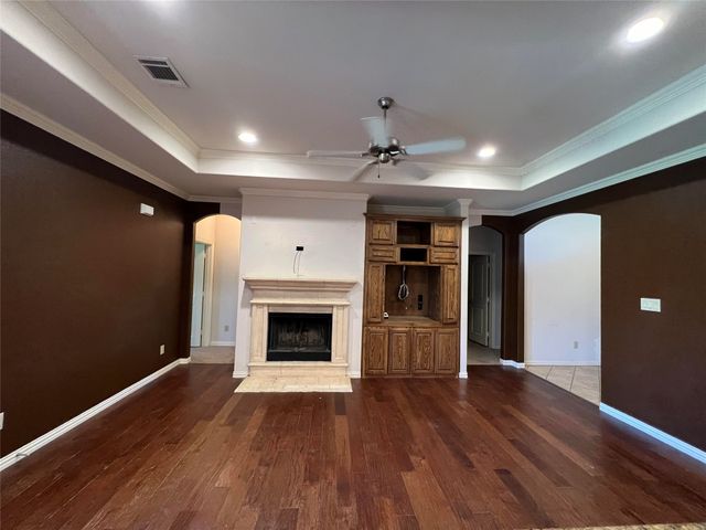 10625 Braewood Drive, Fort Worth, TX 76131