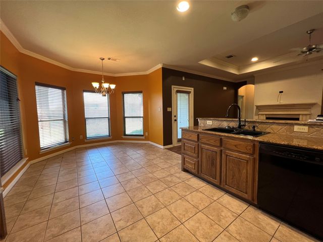 10625 Braewood Drive, Fort Worth, TX 76131