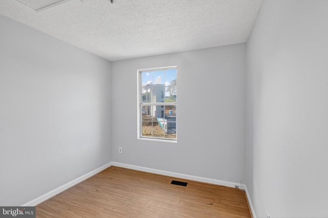 1062 KAREN BLVD, Capitol Heights, MD 20743