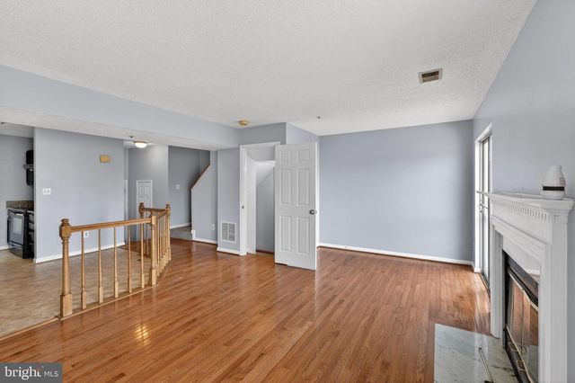 1062 KAREN BLVD, Capitol Heights, MD 20743