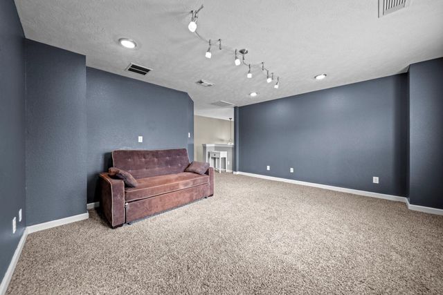 2413 Quiet Arbor Lane, Pearland, TX 77581