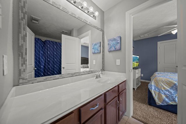 2413 Quiet Arbor Lane, Pearland, TX 77581