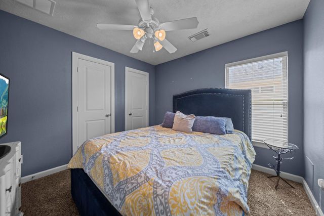 2413 Quiet Arbor Lane, Pearland, TX 77581