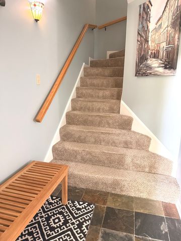 7006 W Belden Avenue, Chicago, IL 60707